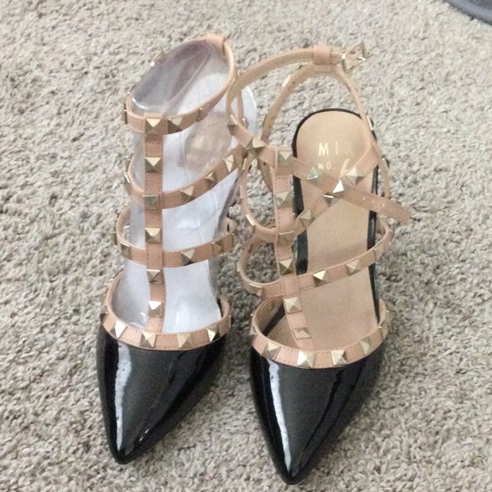 Cute black heels